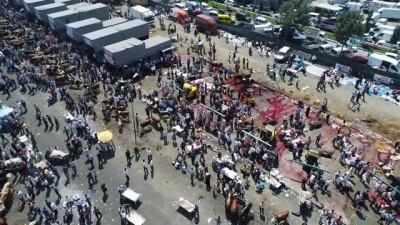 trafik yogunlugu -  Sultangazi'deki kurban satış ve kesim alanı doldu taştı...Kurban pazarındaki yoğunluk havadan görüntülendi  Videosu