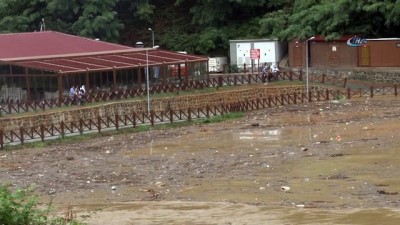 siddetli yagis -  Şiddetli yağış Sera Gölü’nü çöp ve çamurla kapladı  Videosu