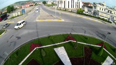 yon tabelasi - Trafik kazaları MOBESE kameralarına yansıdı - SAKARYA  Videosu