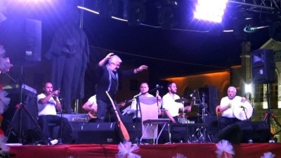 ses sanatcisi -  Kilis’te Esat Kabaklı konseri Videosu
