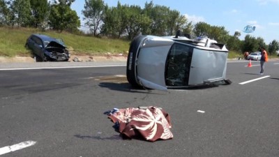 emniyet seridi -  Çorlu’da bayram dönüşü kaza: 2 ölü, 5 yaralı  Videosu