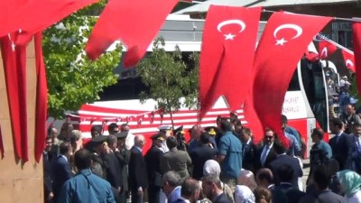 mezar taslari -  Cumhurbaşkanı Erdoğan, Selçuklu Mezarlığı’nı ziyaret etti Videosu