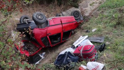 direksiyon - Otomobil şarampole devrildi: 4 yaralı - BOLU  Videosu