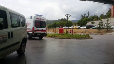 direksiyon - Tarım aracı devrildi: 5 yaralı - ZONGULDAK Videosu