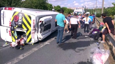 yolcu minibus - Trafik kazası: 10 yaralı - İSTANBUL  Videosu