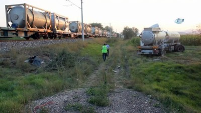 yuk treni -  Yük treni ile tanker çarpıştı: 1 yaralı Videosu