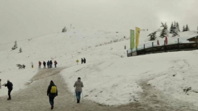 yagan - Alp dağlarına Ağustos ayında kar yağdı Videosu