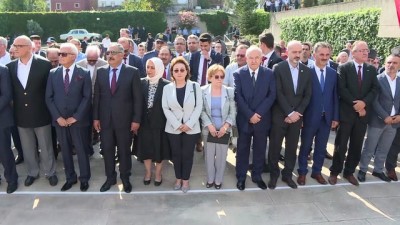 anit mezar - 3. Cumhurbaşkanı Celal Bayar'ın vefatının 32. yılı - BURSA  Videosu