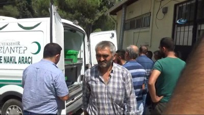 katil zanlisi -  Boşanmak isteyen çiftin akrabaları arasında kavga: 1 ölü, 8 yaralı  Videosu