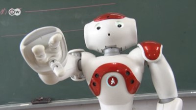 Japonya'da İngilizce derslerine robot girecek 