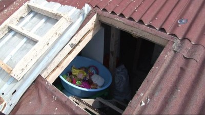 hiperaktif -  Küçük kızı, oyuncak almak için çatıya çıkarmışlar  Videosu