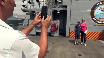 milli bayramlar - Donanma Komutanlığı kapılarını vatandaşlara açtı - KOCAELİ  Videosu