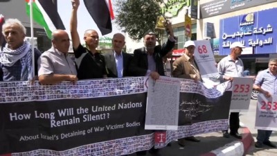  - Filistinli Şehitlerin Aileleri İsrail’i Protesto Etti
- “şehitlerimizin Cesetlerini Defnetmek İstiyoruz”
