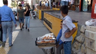 bombali saldiri -  Göçmen çocuğun hayata tutunma mücadelesi  Videosu