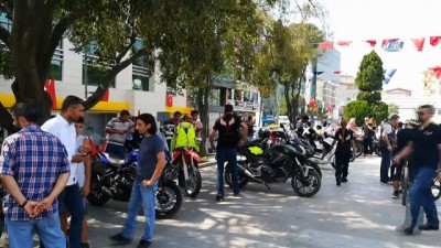 toplanti -  Motosiklet tutkunları motosikletlerini Zafer Bayramı için sürdü Videosu