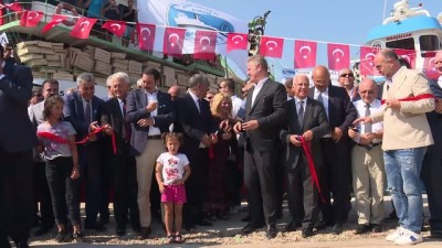 İzmir'de balıkçılar törenle 'ava' uğurlandı