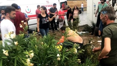 otobus soforu -  Akhisar’da otobüs devrildi 1 ölü 41 yaralı Videosu