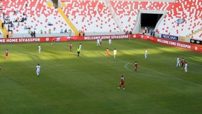 forma - Sivasspor - Gaziantepspor maçında Trump'a tepki Videosu