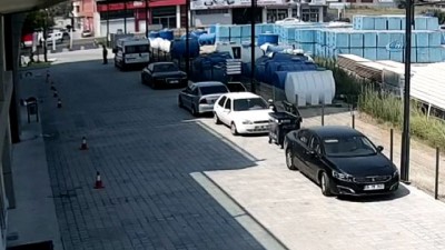 ev hapsi -  Aracın camını kırıp parayı böyle çaldılar  Videosu