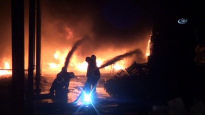 fabrika -  Hatay’da plastik kasa fabrikasında yangın  Videosu