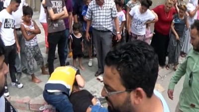 tahkikat -  Motosikletler kafa kafaya çarpıştı: 3 yaralı  Videosu