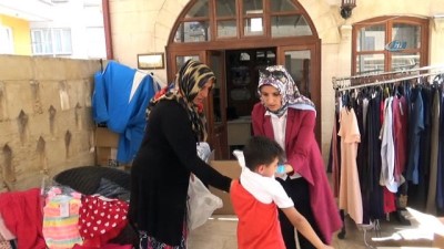 kurban bayrami -  Belediyeden 7 bin 500 fakir aileye 140 bin parça giysi Videosu