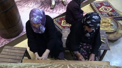 naat - 80'lik nineler müzede hasır örmeyi öğretiyor - BİLECİK  Videosu