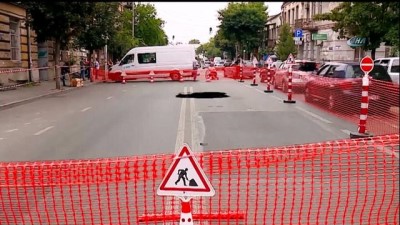 kisla -  - Gürcistan'da yol çöktü Videosu