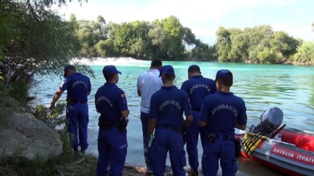 Manavgat Ta Denize Giren Kisi Boguldu Antalya