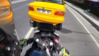 kirkoy -  Motosikletli taksiye arkadan çarptı, kaza anı kameraya yansıdı  Videosu