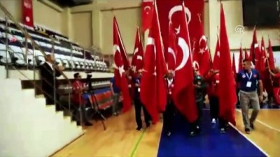 ilac kullanimi - 'Türkiye'nin en yaşlı liginde' şampiyona heyecanı - ANKARA  Videosu