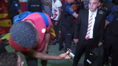 takim otobusu - Galatasaray kafilesi, başkentte - ANKARA Videosu