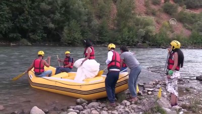 sayilar - Gelin ve damadın rafting keyfi - TUNCELİ  Videosu