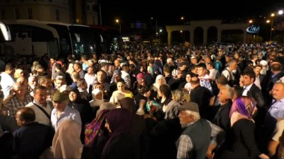haci kafilesi -  Tokat'ta 270 hacı adayı kutsal topraklara uğurlandı  Videosu