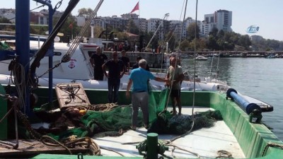  Avlanma yasağı kalktı, balıkçılar sahil güvenlik ekiplerinin sıkı denetimine alındı 