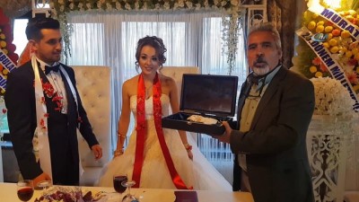 nikah toreni -  Baba, Jeoloji Mühendisi oğluna 10 milyon yıl yaşındaki yengeç fosilini hediye etti  Videosu