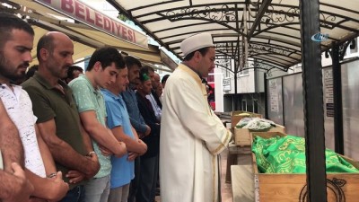  Üzerine ağaç düşen genç kız son yolculuğuna uğurlandı 