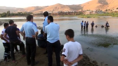 Dicle Nehri'ne giren Suriye uyruklu gencin cesedine ulaşıldı - ŞIRNAK