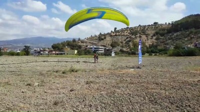ziyaretciler - Huzura kavuşan Amanos Dağlarında paraşütle uçuyorlar - HATAY  Videosu