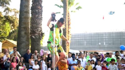 ziyaretciler -  İzmir Enternasyonel Fuarı karnaval tadında devam ediyor  Videosu