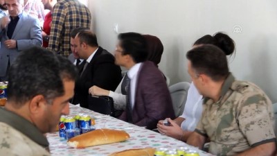 kaymakamlik - Kaymakam Öztürk onuruna veda yemeği - VAN Videosu