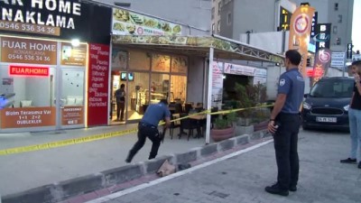 silahli kavga -  Beylikdüzü’nde silahlı kavga: 1’i ağır 3 yaralı  Videosu