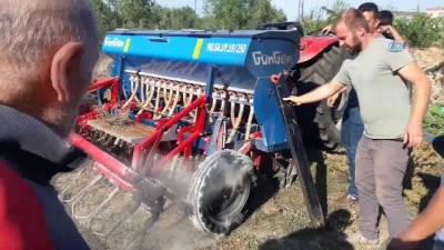 yangin tupu -  'Çocuklar torpil attı' köylüler yangını söndürebilmek için seferber oldu  Videosu