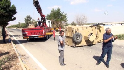 polis araci - Otomobille çarpışan zırhlı polis aracı devrildi: 2 yaralı - KİLİS  Videosu