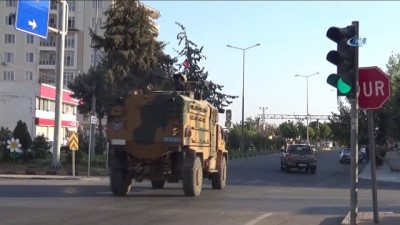 askeri arac -  Sınır hattına sevkiyat sürüyor Videosu