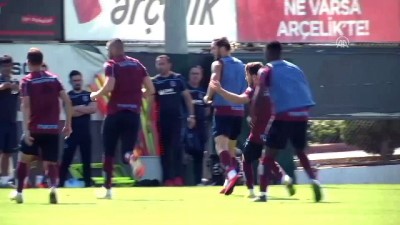 takim kampi - Trabzonspor, Aytemiz Alanyaspor maçı hazırlıklarını sürdürdü  Videosu
