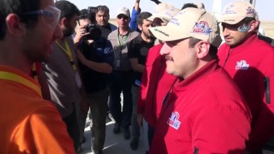  Bakan Varank, roket atışlarını izleyerek öğrencileri tebrik etti