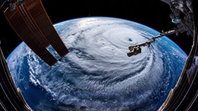 kasirga -  - Florence Kasırgası Uzaydan Görüntülendi  Videosu