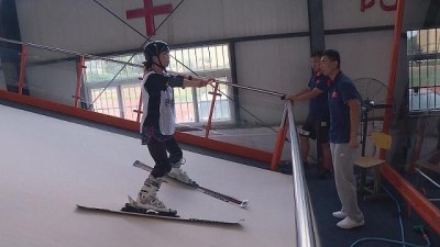 Koyunlarını satan Çinli çobanlar olimpiyatlara hazırlanıyor