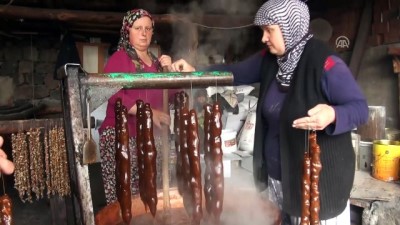 pekmezli - Beypazarı'nda cevizli sucuk yapımı - ANKARA Videosu